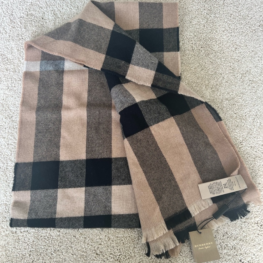 Burberry Tan and Black Scarf
